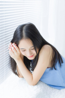他含她的奶头狠狠揉搓捏